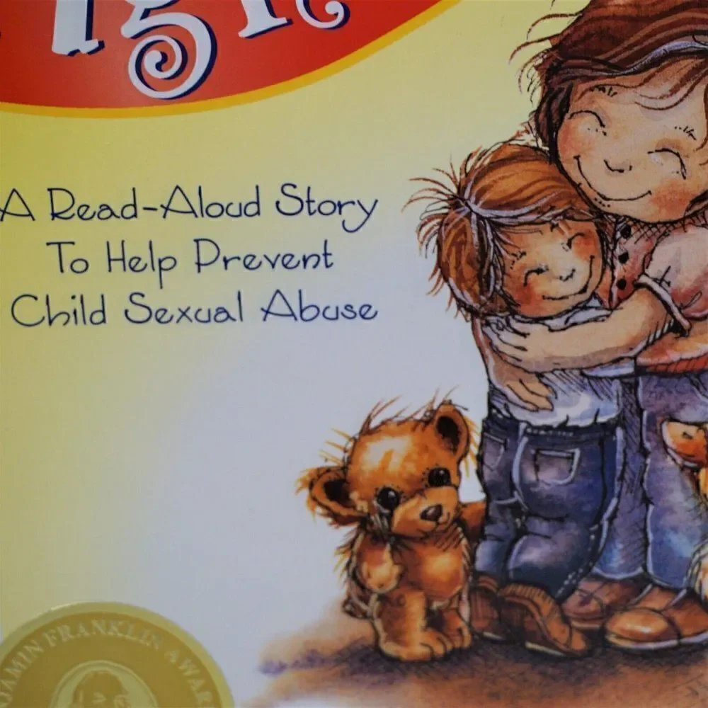 The RIGHT Touch by Sandy Kleven Prevent Child Sexual Abuse Hardcover 1997